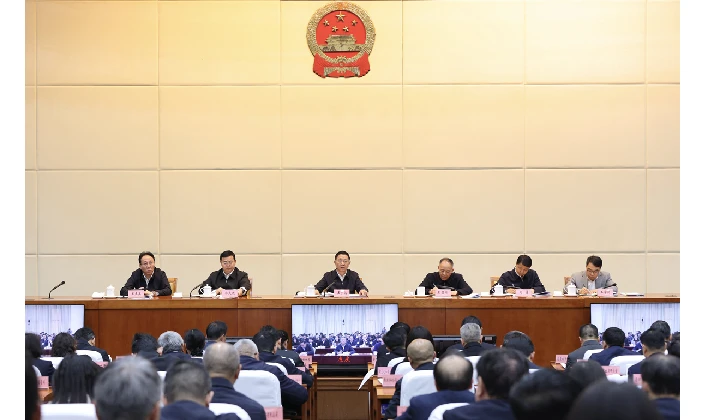 王予波在全省安全生产和森林草原防灭火视频会议上强调  扛牢责任 筑牢底板 守牢防线 全力防范化解重点领域风险隐患