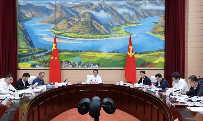省政府召开党组会议常务会议 传达学习习近平总书记重要讲话重要指示精神，研究经济运行、防汛减灾、整治群众身边不正之风和腐败问题等