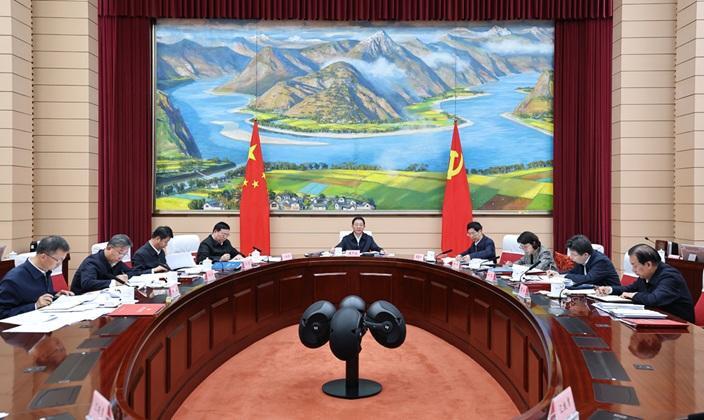 王予波主持召开省政府党组会议常务会议 传达学习习近平总书记重要讲话重要指示精神 研究经济运行工作，审议通过《云南省文化和旅游发展“十五五”规划》 《云南省中医药振兴发展“十五五”规划》